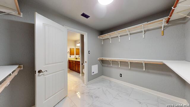 6127 Royal Rdg Property Photo 44