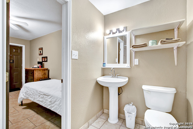303 N State Highway 123 Property Photo 9