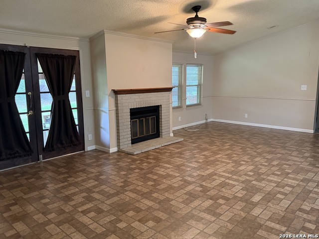 127 Stonegate Property Photo 4