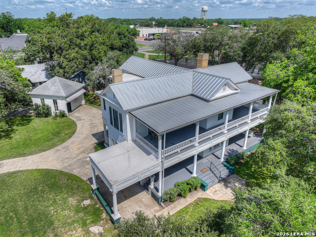 214 S PECAN AVE Property Photo 1