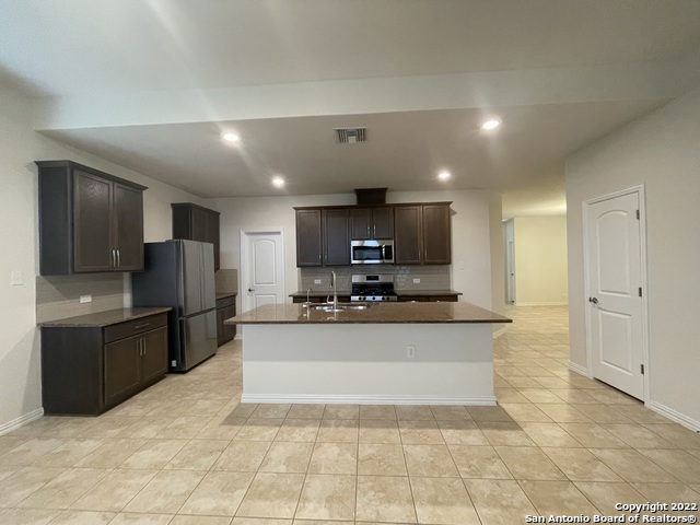 2241 Windswept Way Property Photo 5