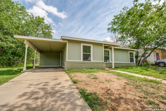 2935 Lasses Blvd Property Photo 5