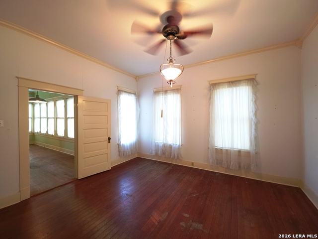 311 E Broadway St Property Photo 30
