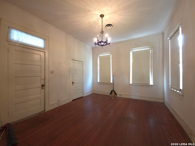 311 E Broadway St Property Photo 32