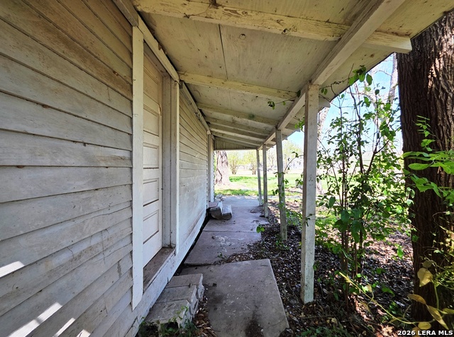 311 E Broadway St Property Photo 46