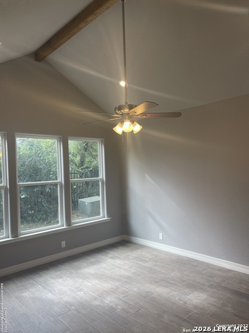 107 Sutton Pl Property Photo 7