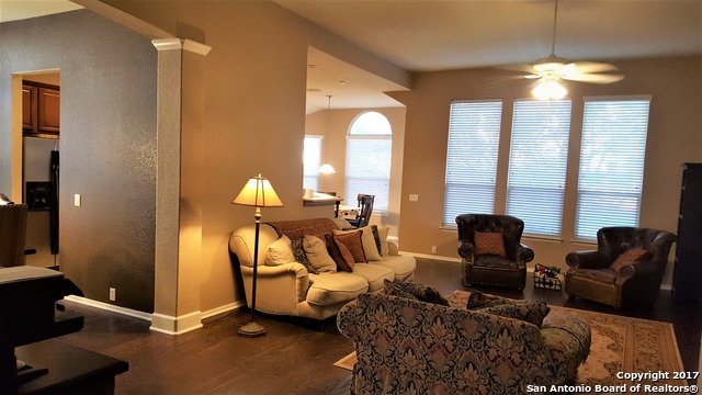 4426 James Bowie Property Photo 6