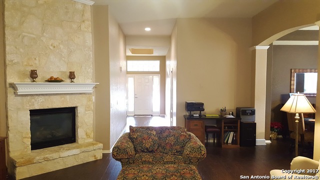 4426 James Bowie Property Photo 8