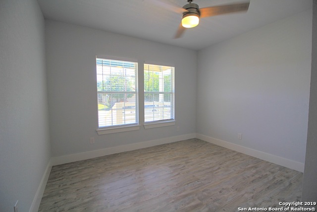 707 S Olive St Property Photo 4