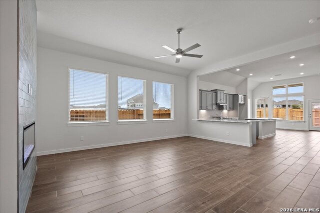 1910 Pining St Property Photo 3