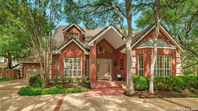 2 CHATSWORTH WAY