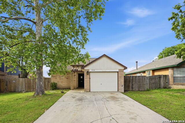11426 Long Trl Property Photo 1
