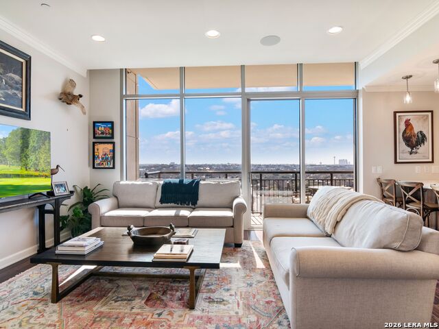 4242 Broadway Street Property Photo 5