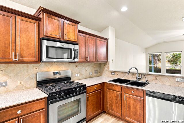 3451 Bennington Way Property Photo 12