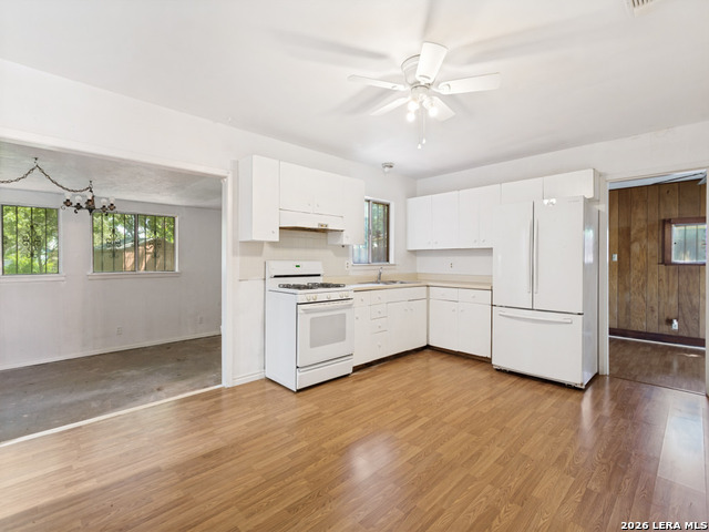 6022 Redbrook Dr Property Photo 6