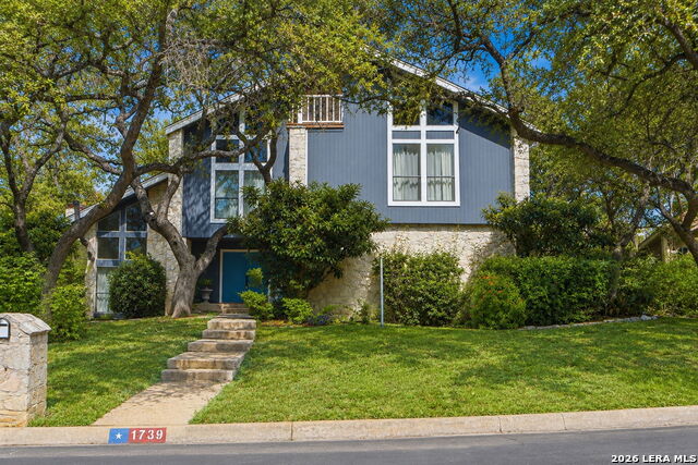 1739 Royal Crescent Property Photo 1