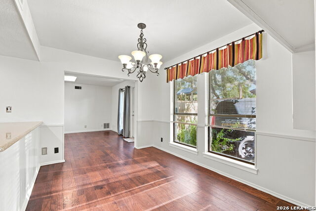 1739 Royal Crescent Property Photo 12