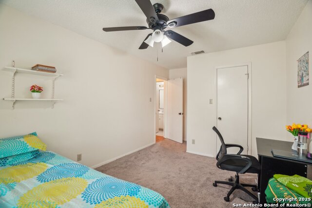 4919 Arbor Ridge Dr Property Photo 6