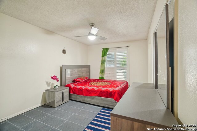 4919 Arbor Ridge Dr Property Photo 8