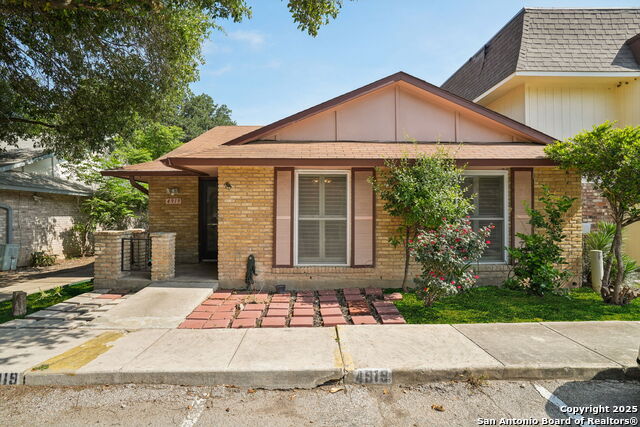 4919 Arbor Ridge Dr Property Photo 9