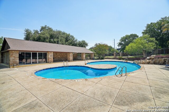 4919 Arbor Ridge Dr Property Photo 10