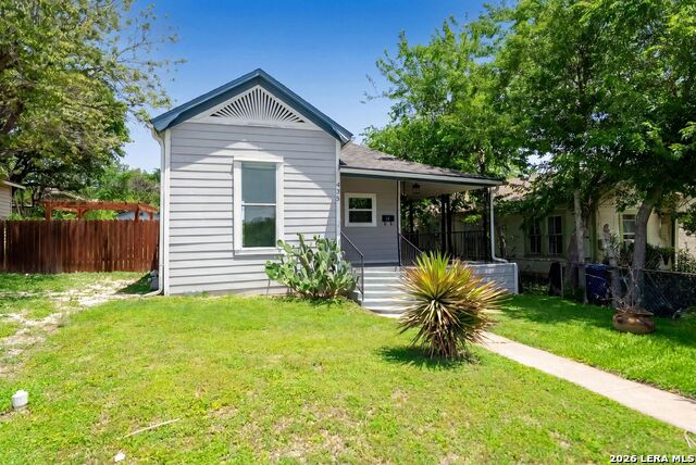 435 Belmont Property Photo 3