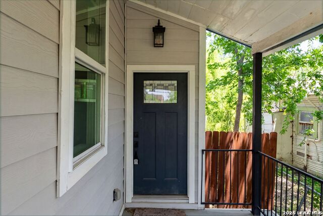 435 Belmont Property Photo 4