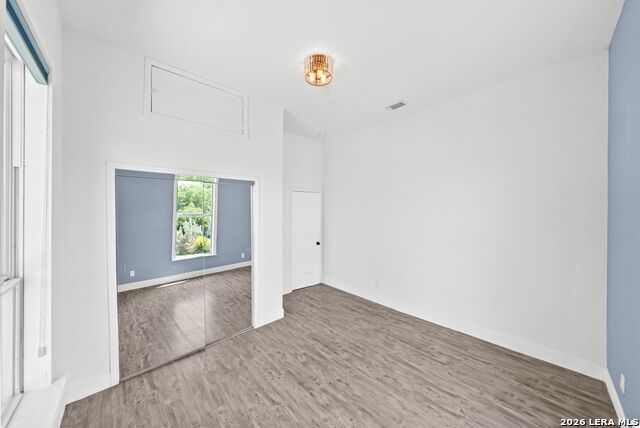 435 Belmont Property Photo 15