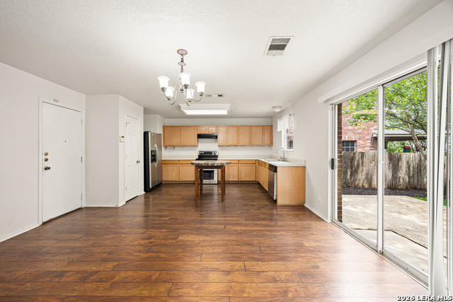 7908 Midnight Stage Property Photo 7