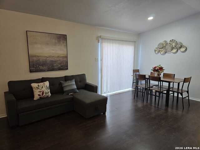4111 Sunrise Terrace Property Photo 5