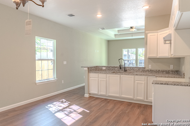 216 S San Augustine Ave Property Photo 18