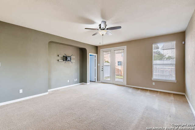 6607 Shadden Oaks Property Photo 3