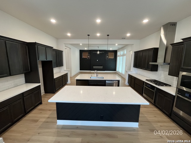 419 Aurora Basin Property Photo 2