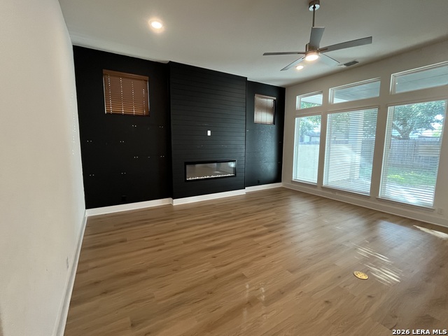 419 Aurora Basin Property Photo 8