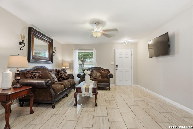 5930 Sapphire Cave Property Photo 4