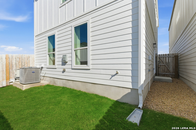 6464 Babcock Rd Property Photo 34