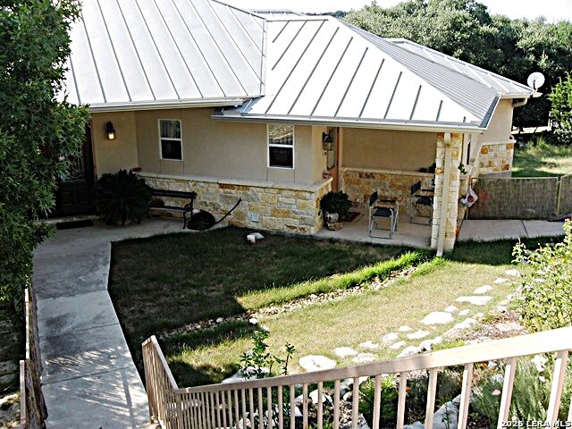 2552 Connie Dr Property Photo 2
