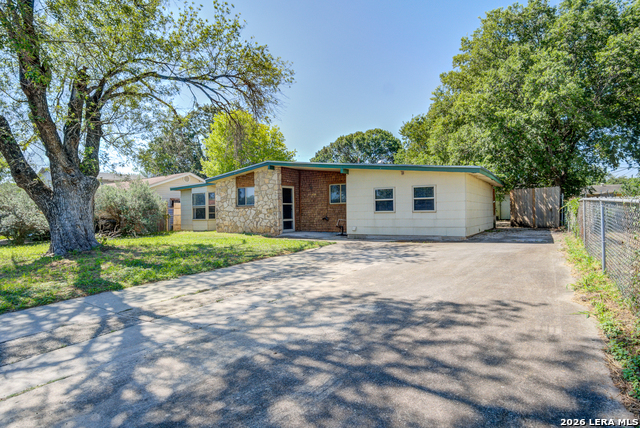 430 Lanier Property Photo 3