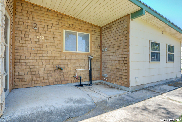 430 Lanier Property Photo 4