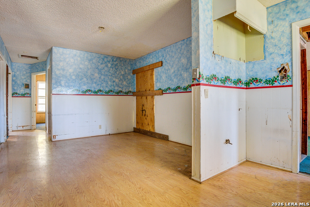 430 Lanier Property Photo 10