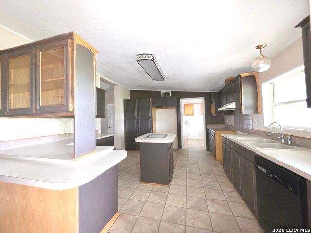 635 E Ditto Rd Property Photo 7