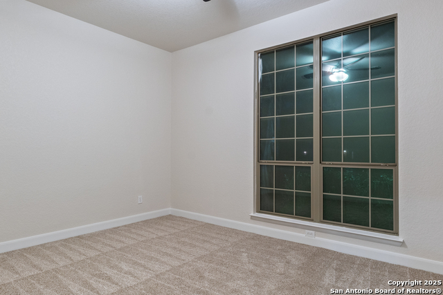 9715 Wind Gate Pkwy Property Photo 23