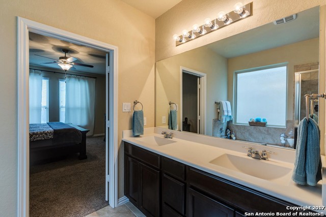 517 Saddle Back Trl Property Photo 14