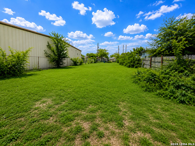 6631 Winkle Ct Property Photo 2