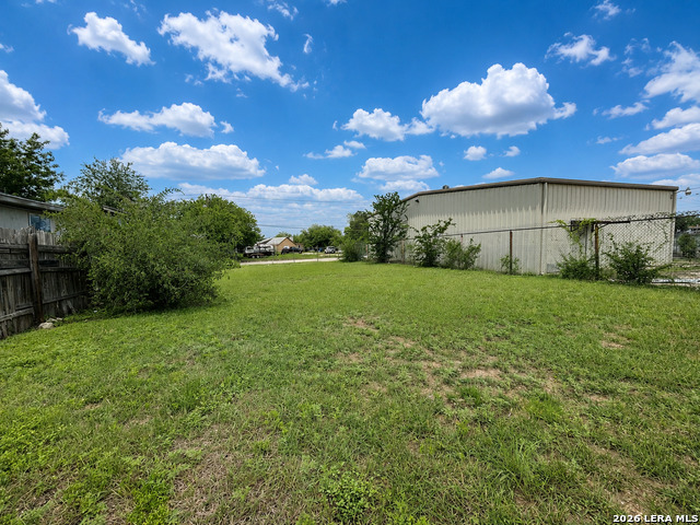 6631 Winkle Ct Property Photo 4