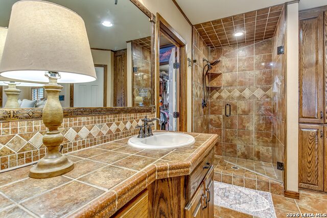 17118 Sugar Crest Dr Property Photo 11