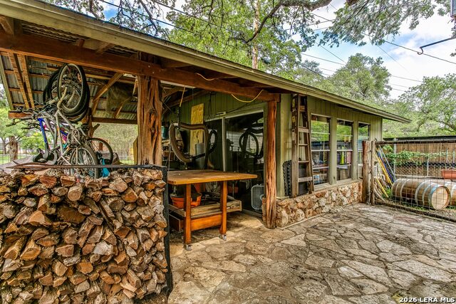 17118 Sugar Crest Dr Property Photo 14