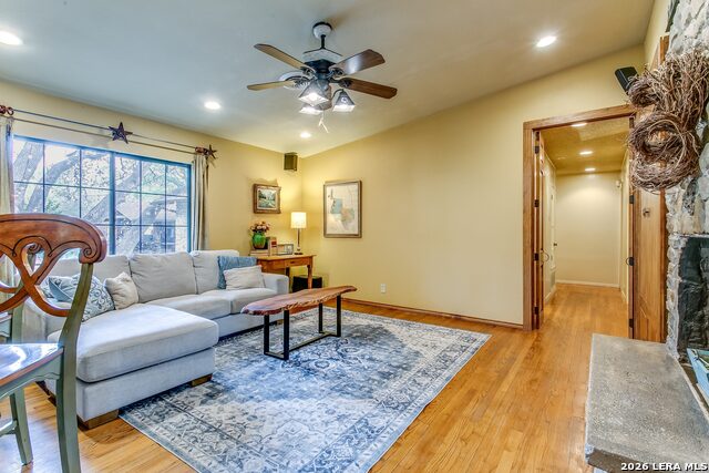 17118 Sugar Crest Dr Property Photo 15