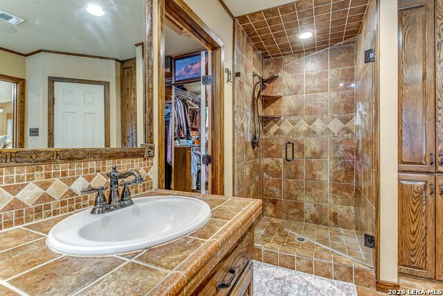 17118 Sugar Crest Dr Property Photo 32