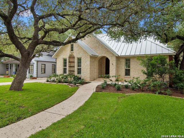 310 Castano Avenue Property Photo 5